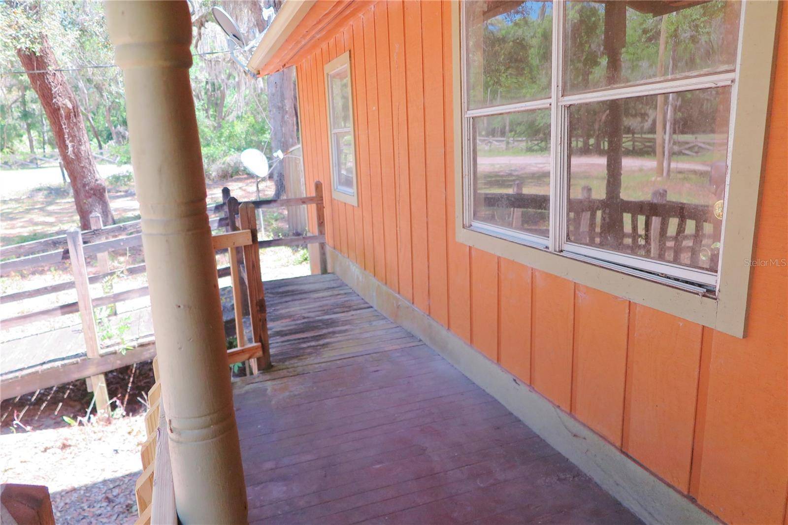 153 RANCH RD, East Palatka, FL 32131
