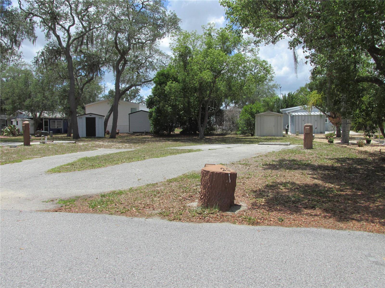 20 SILVER DOCTOR LN, Lake Wales, FL 33898