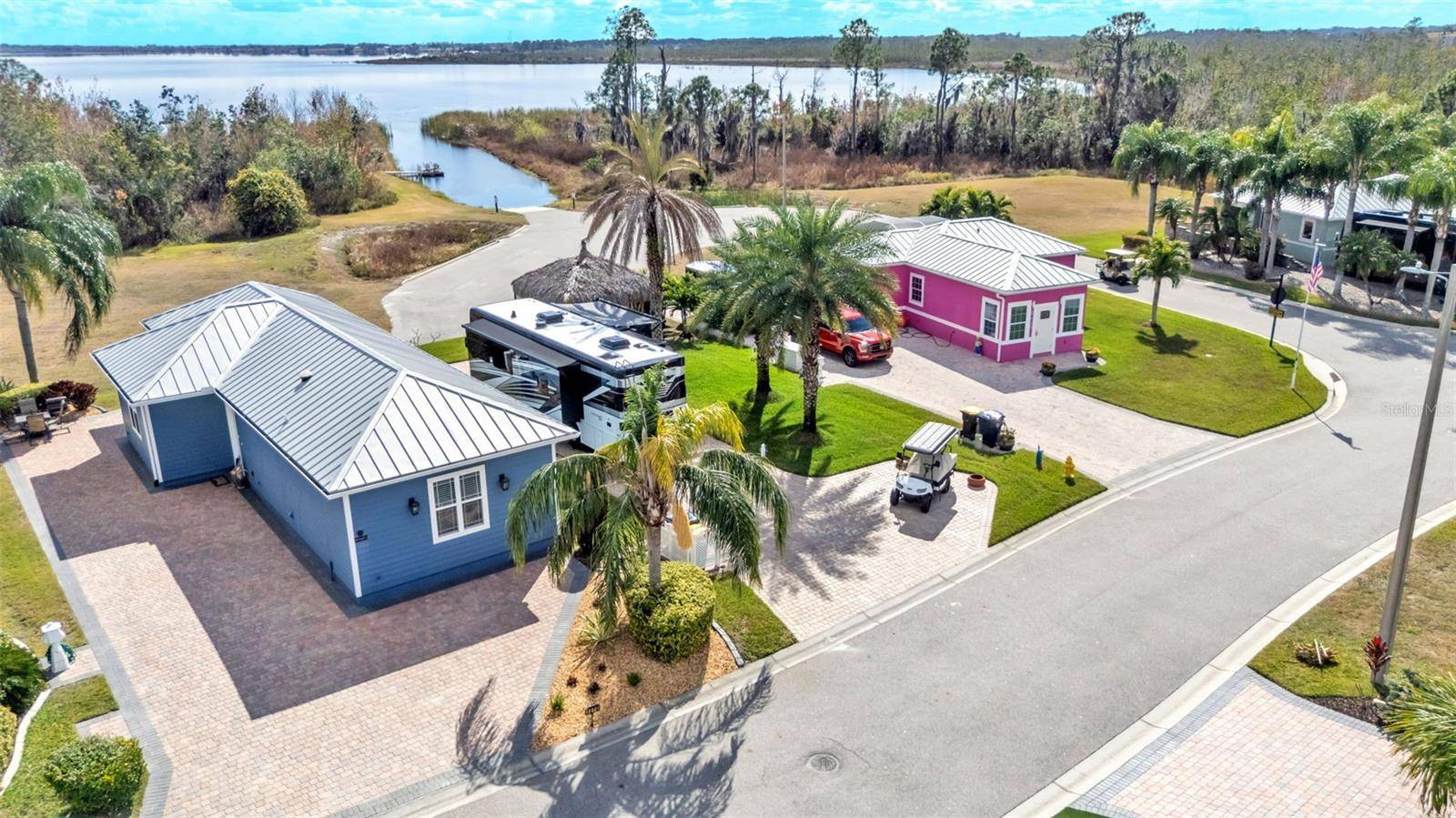 3268 FISH HAWK DR, Polk City, FL 33868