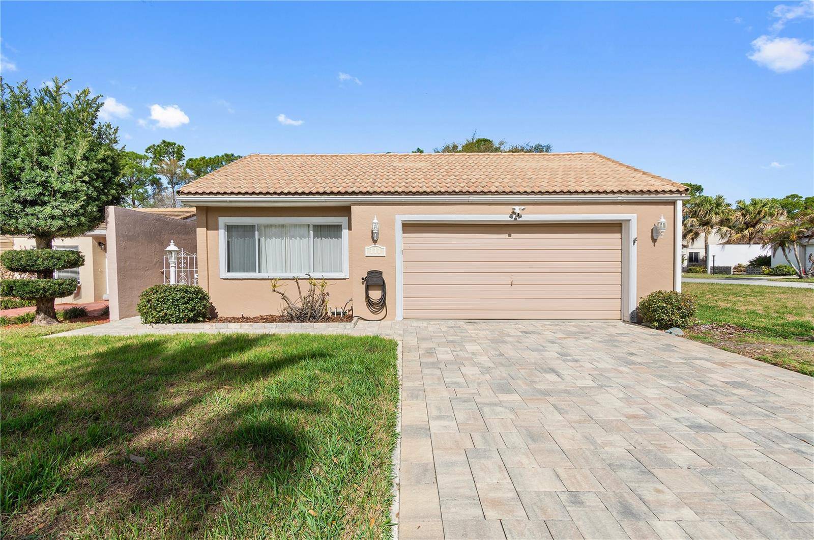 111 LAS FLORES, Winter Haven, FL 33884