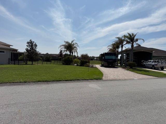 368 NOLANE LN, Polk City, FL 33868