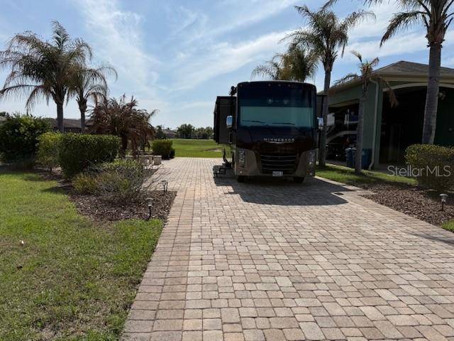 368 NOLANE LN, Polk City, FL 33868