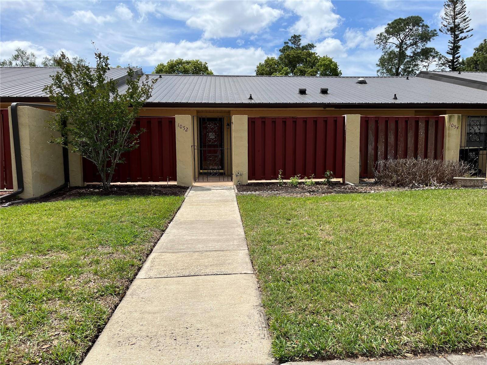 1052 MEDINAH DR, Winter Haven, FL 33884