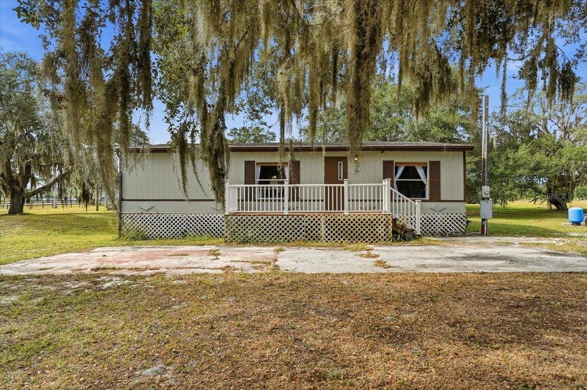 1020 98 W, Frostproof, FL 33843