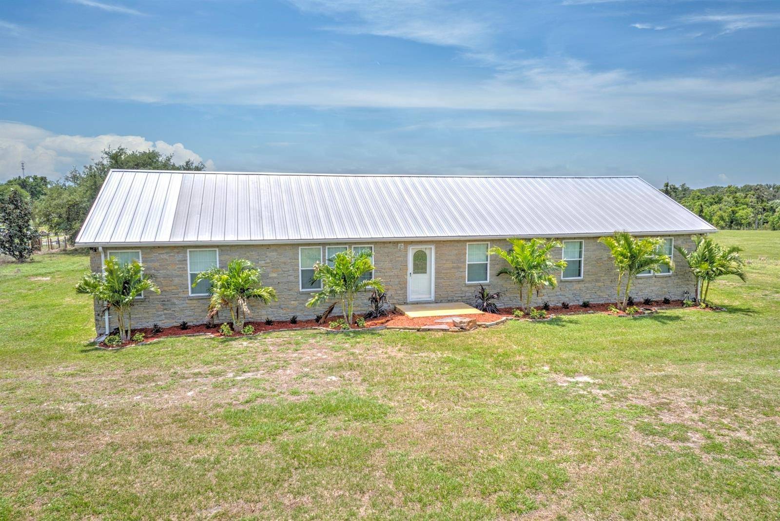 325 STENSTROM RD, Wauchula, FL 33873