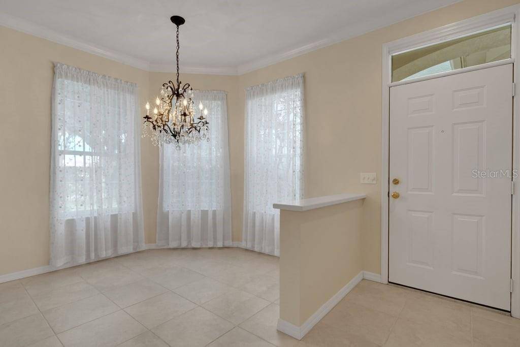 684 GRASSLANDS VILLAGE CIR, Lakeland, FL 33803