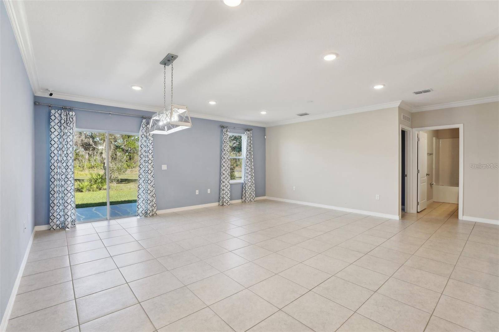 2410 PARK AVE, Indian Lake Estates, FL 33855