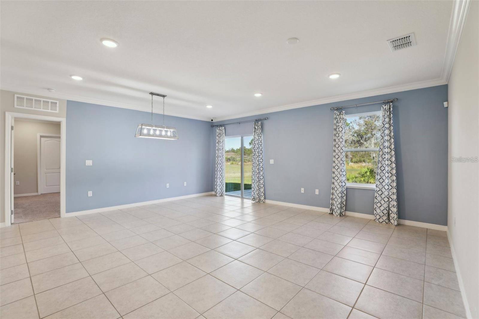 2410 PARK AVE, Indian Lake Estates, FL 33855