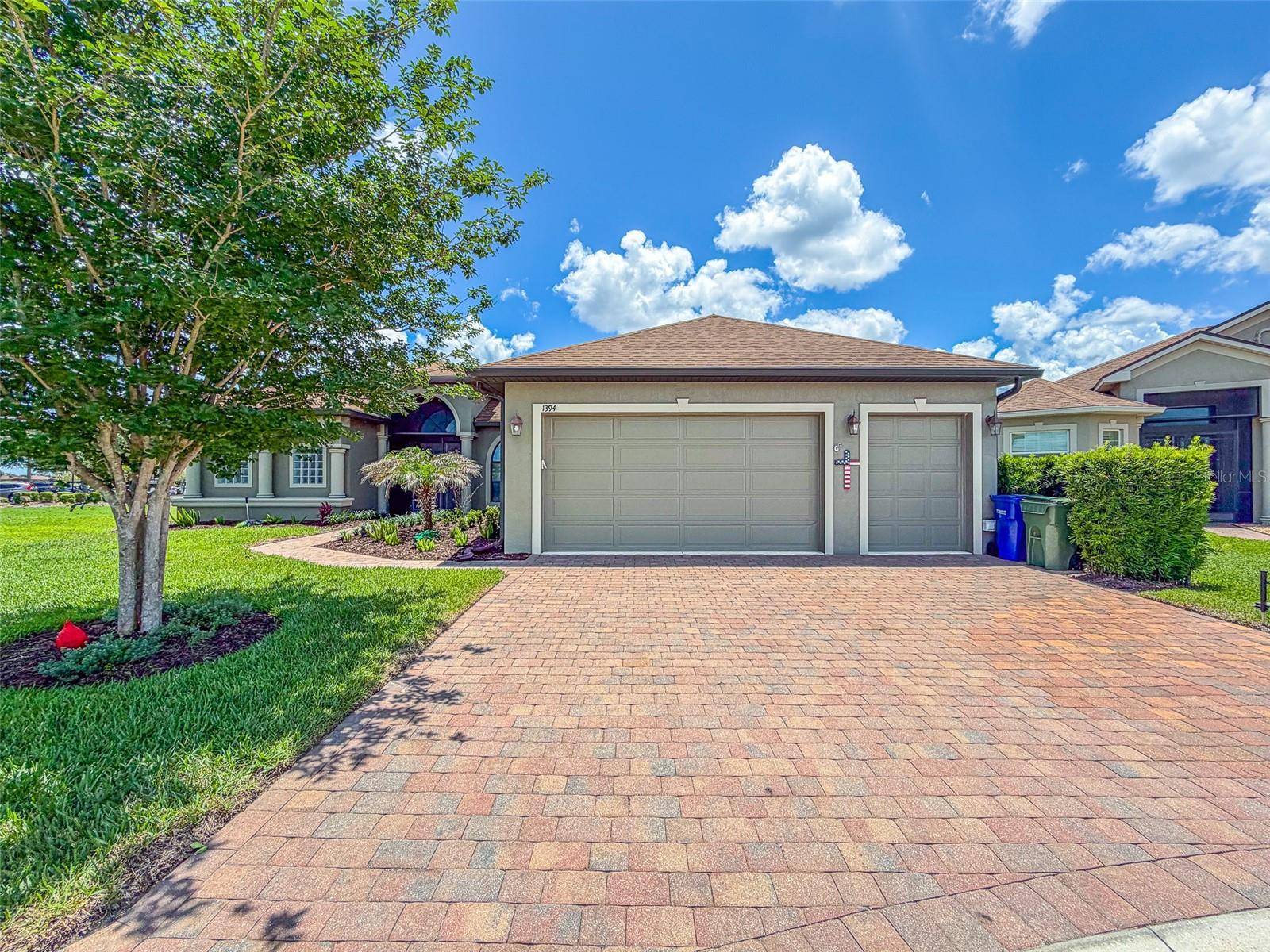 1394 OAKMONT DR, Winter Haven, FL 33884