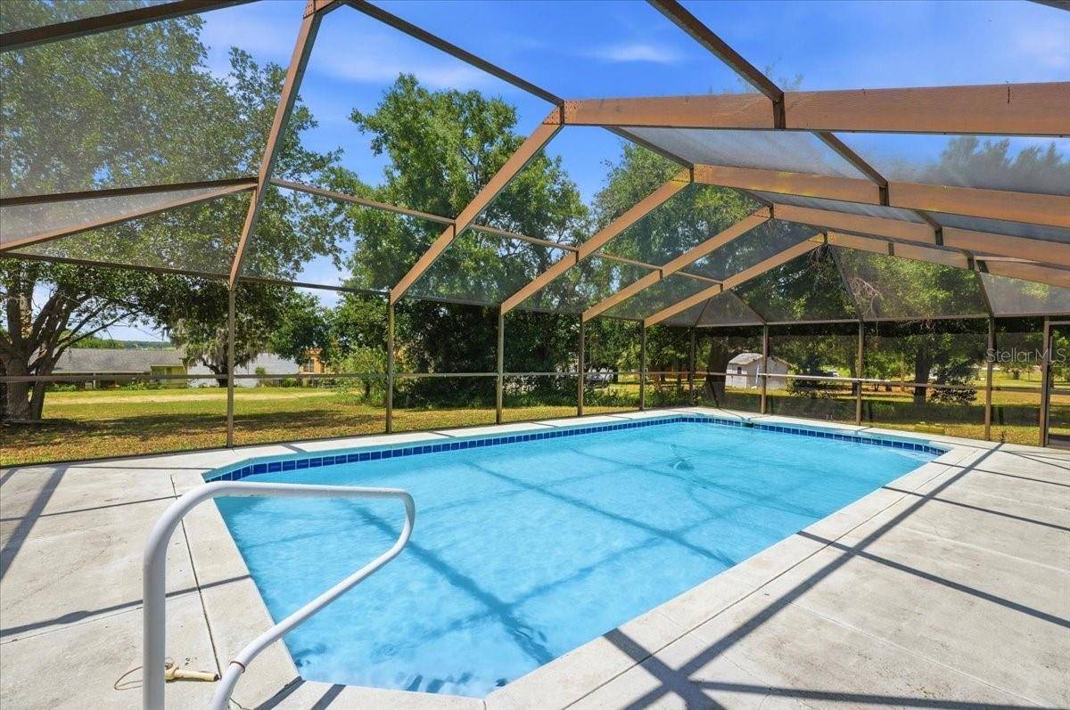 103 N 1ST ST, Eagle Lake, FL 33839