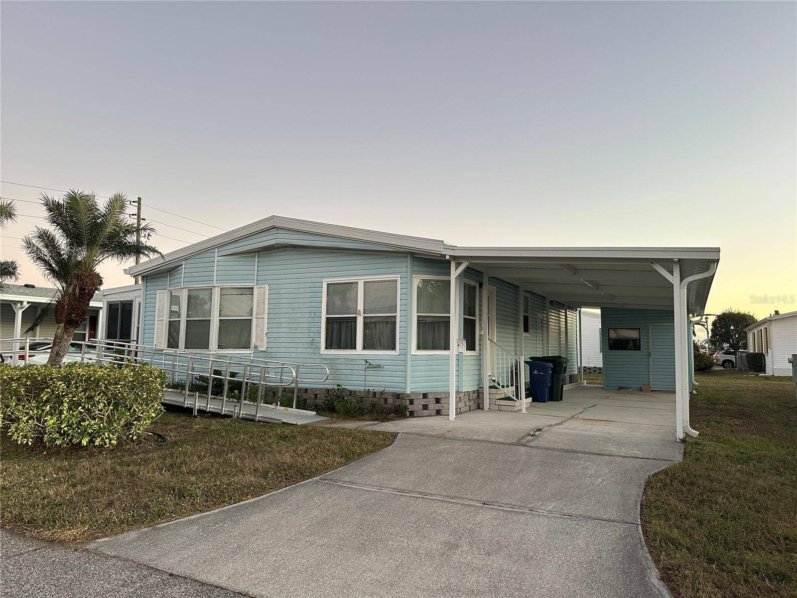 449 LANDSEDGE DR, North Port, FL 34287