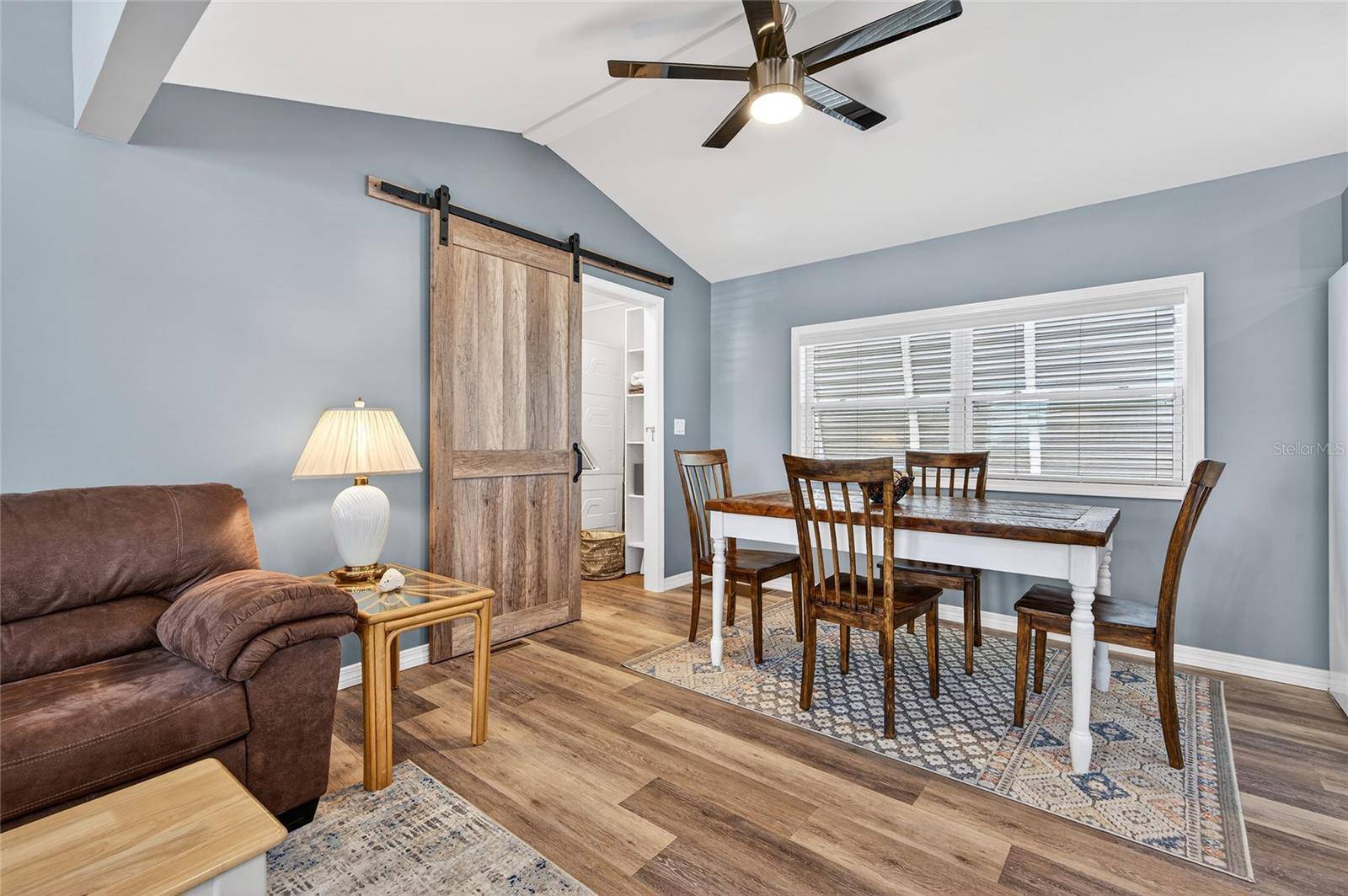 204 CROWN POINT DR, Nokomis, FL 34275