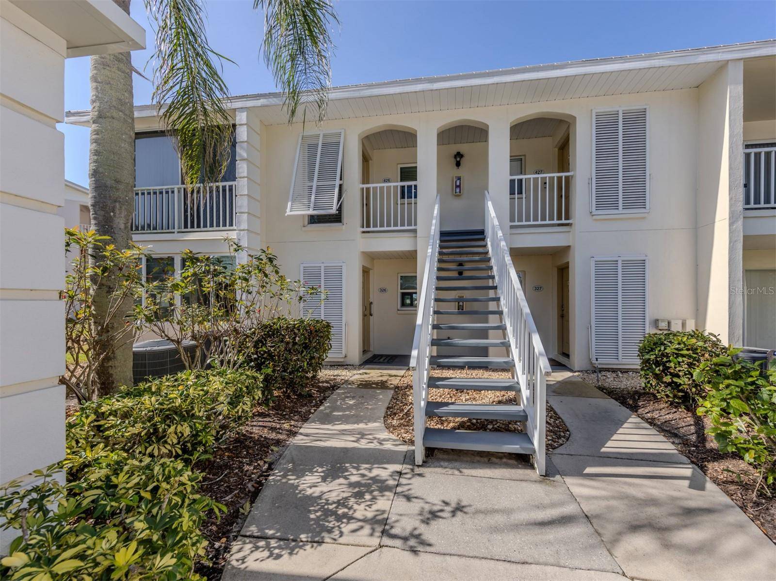 435 CERROMAR LN #326, Venice, FL 34293