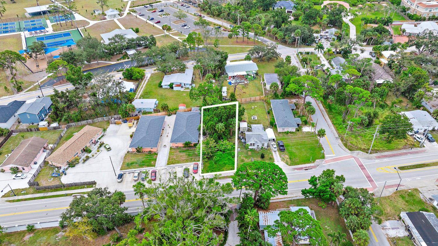 COLONIA LN, Nokomis, FL 34275