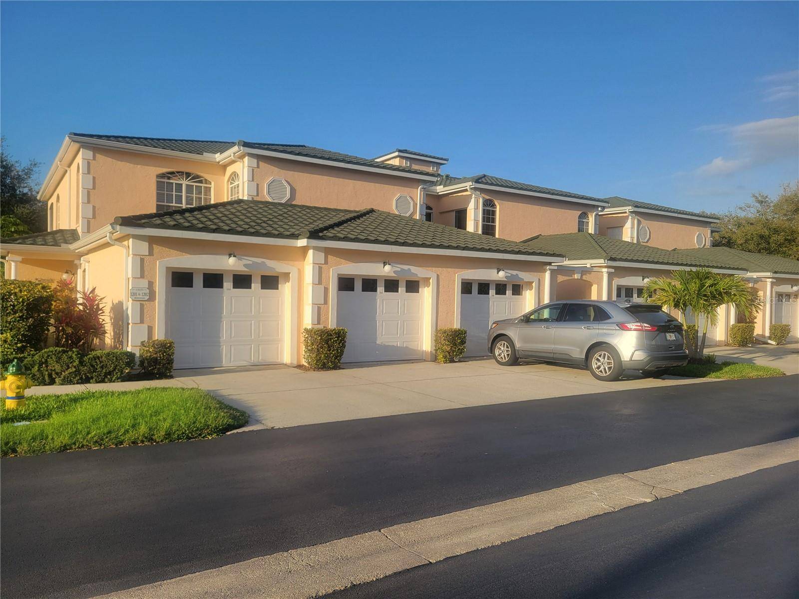 1203 GONDOLA PARK DR #1203, Venice, FL 34292