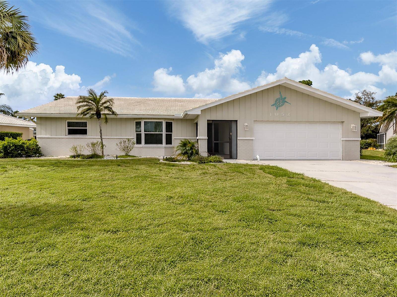 1053 DERIAN PL, Nokomis, FL 34275