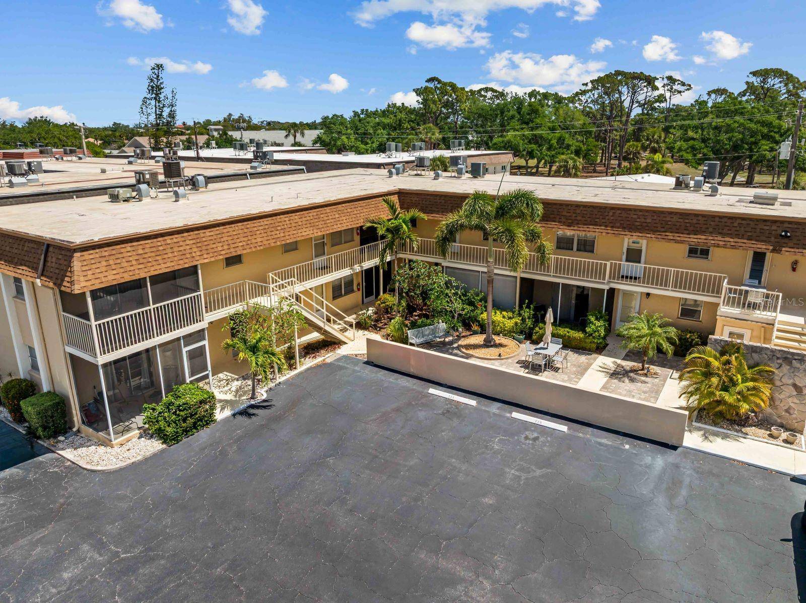 210 PARK BLVD N #122, Venice, FL 34285