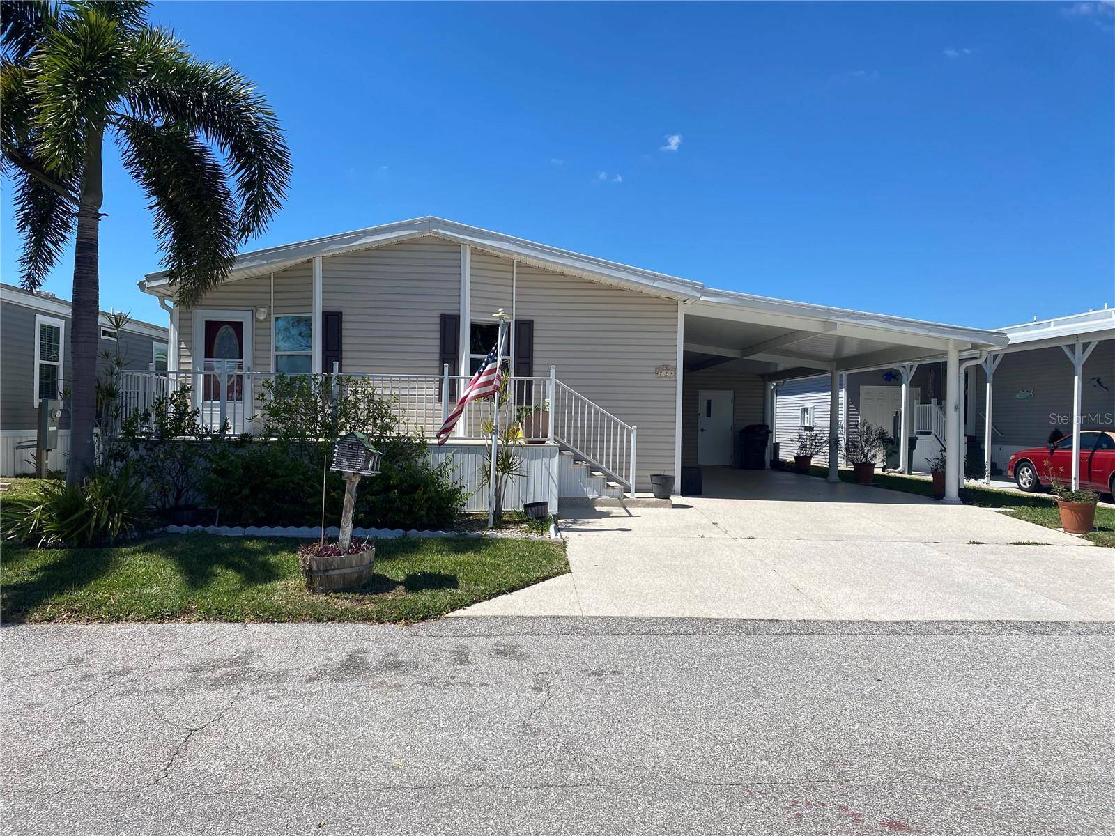 724 BLACKBURN BLVD, North Port, FL 34287