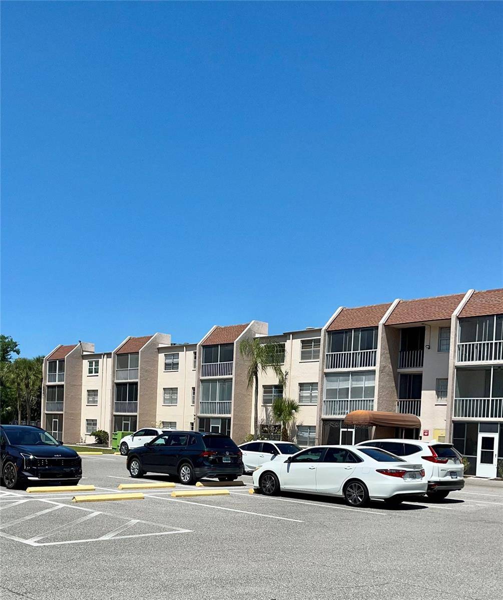 519 ALBEE FARM RD #303, Venice, FL 34285