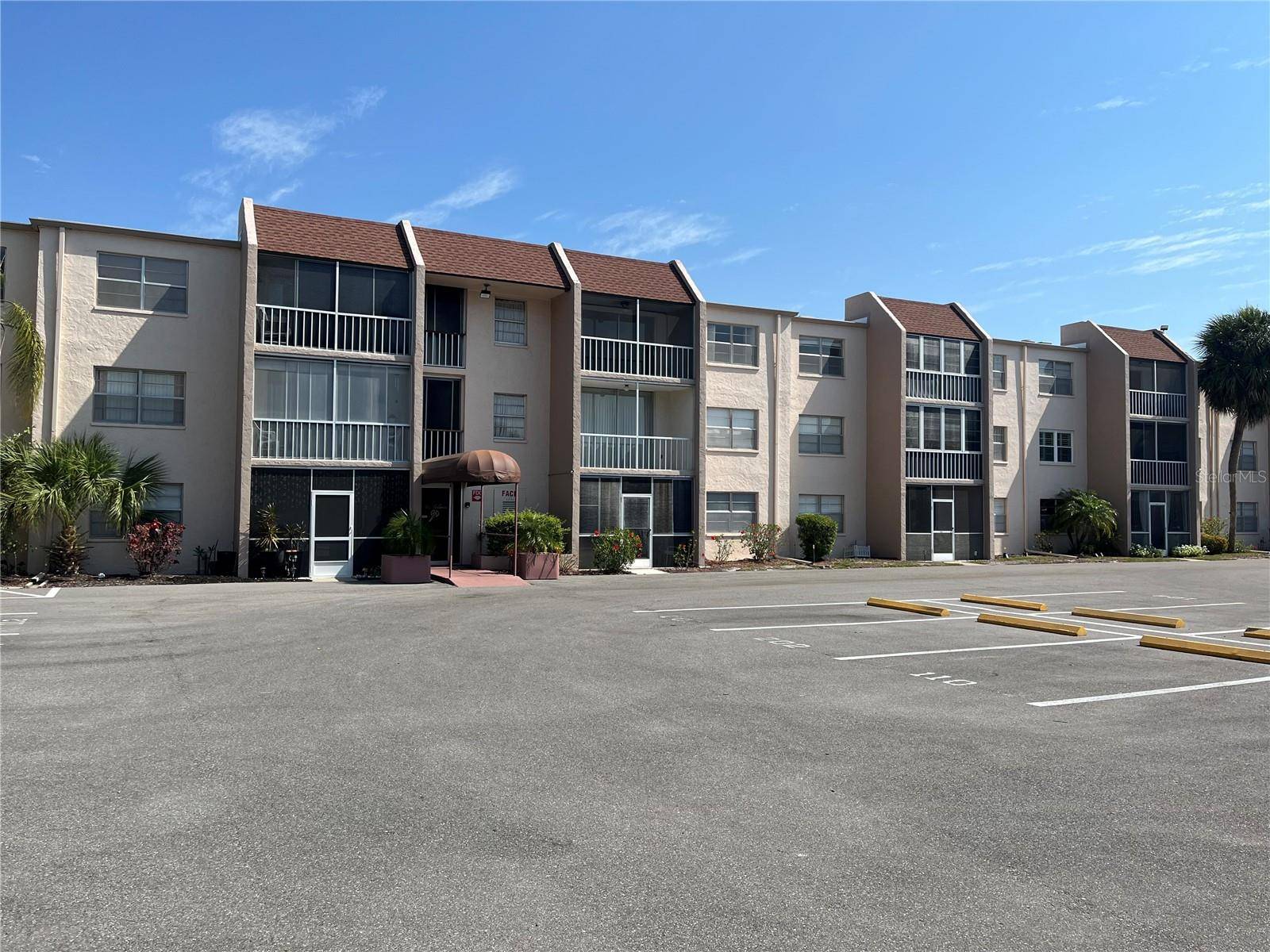 519 ALBEE FARM RD #303, Venice, FL 34285