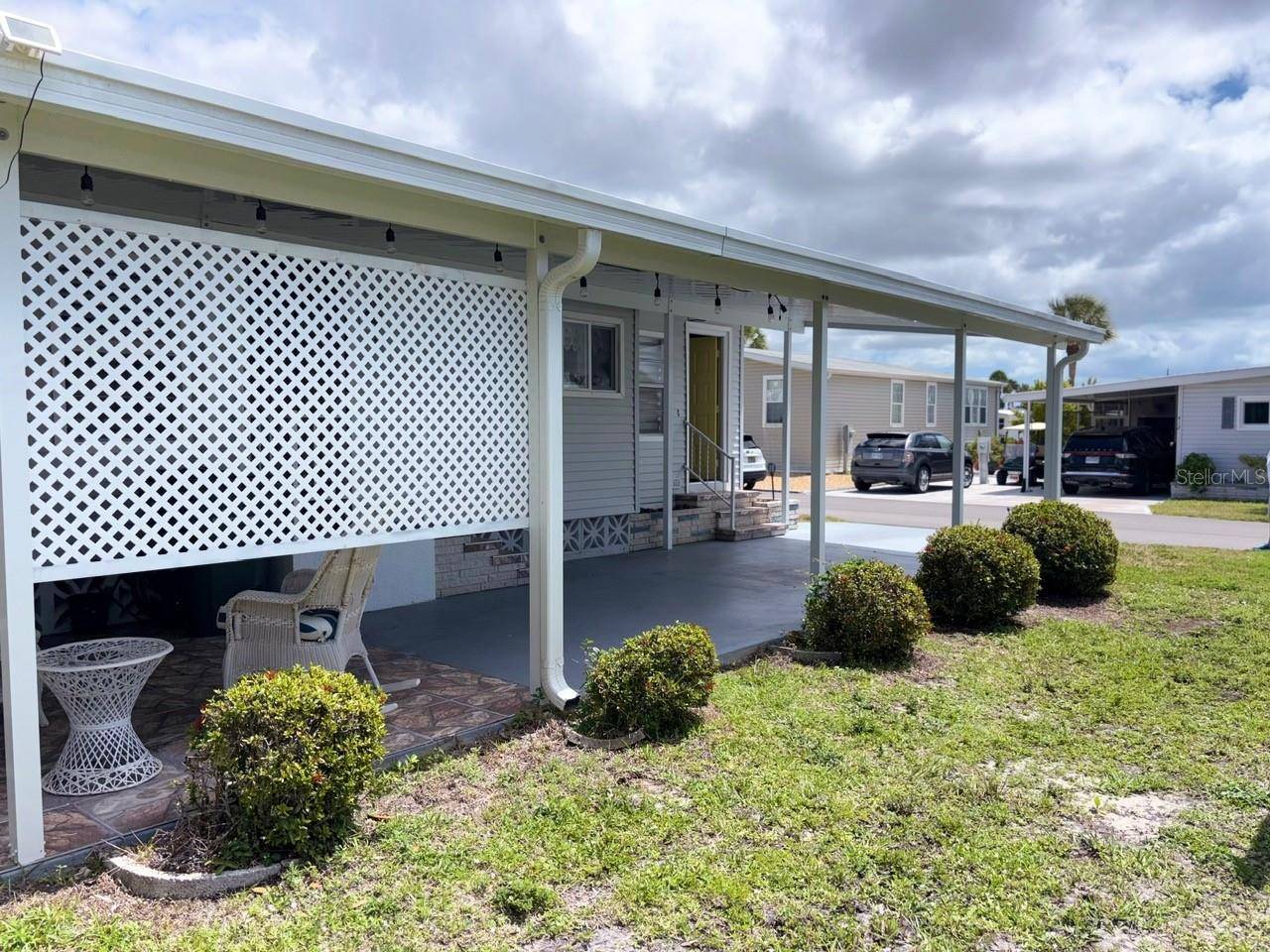 413 CERVINA DR N, Venice, FL 34285