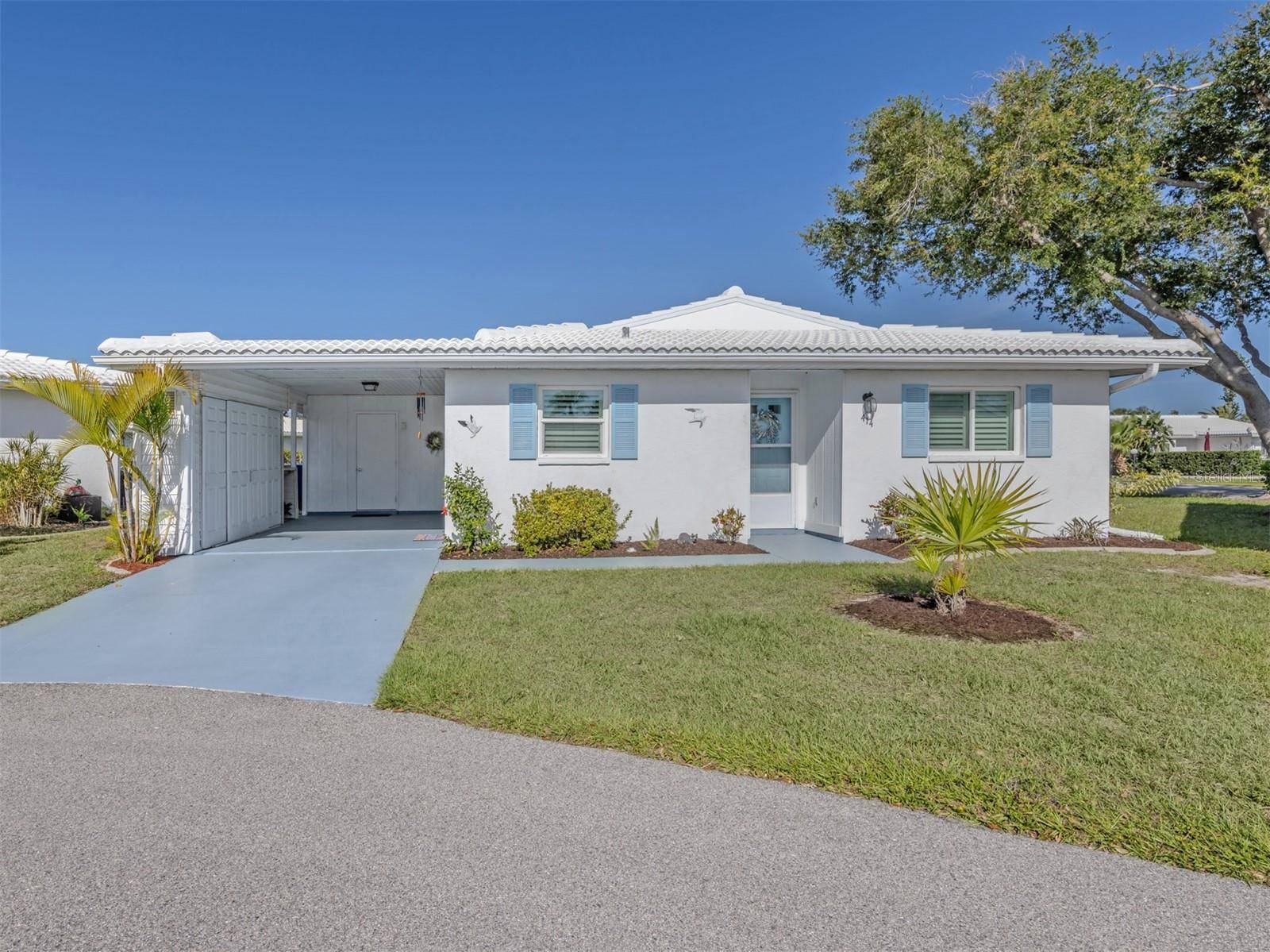 414 CIRCLEWOOD DR #H2, Venice, FL 34293