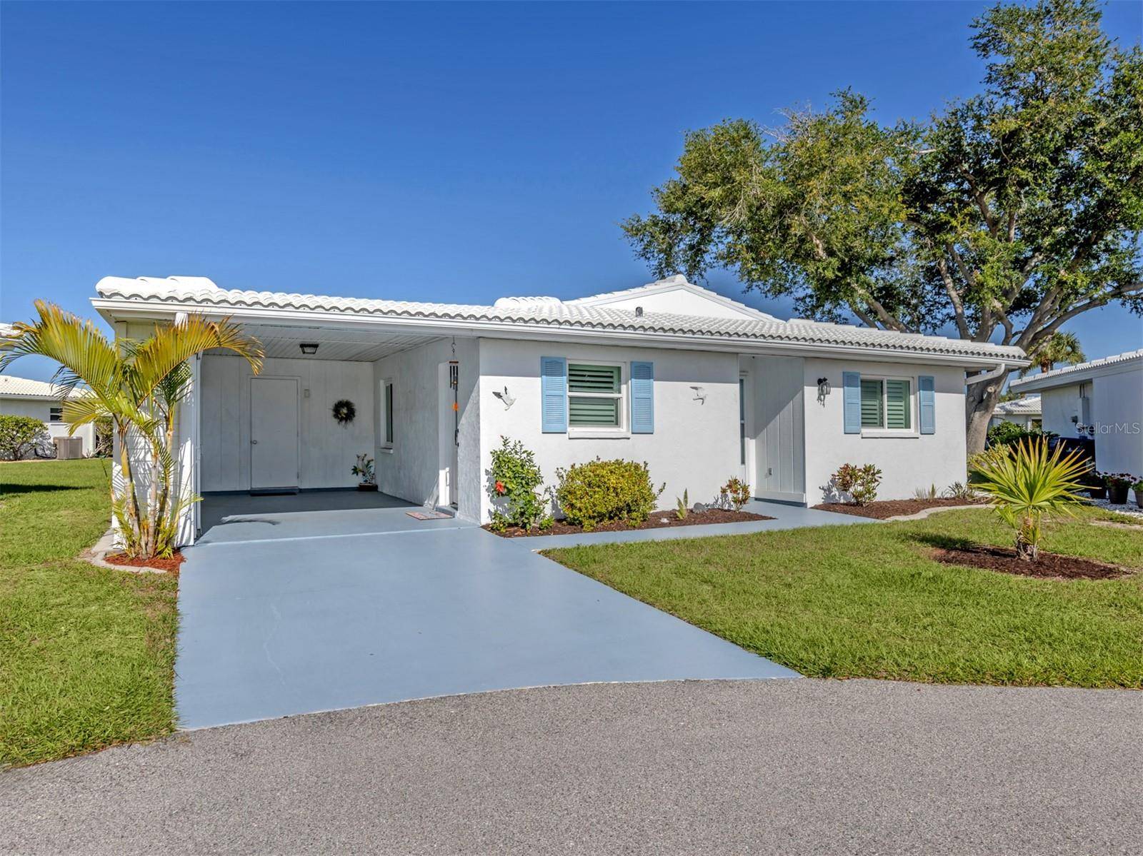 414 CIRCLEWOOD DR #H2, Venice, FL 34293