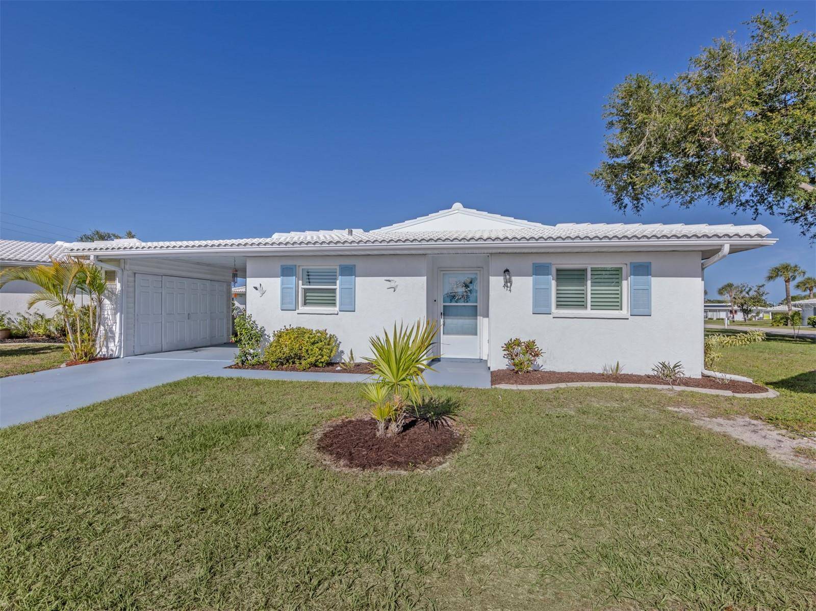 414 CIRCLEWOOD DR #H2, Venice, FL 34293