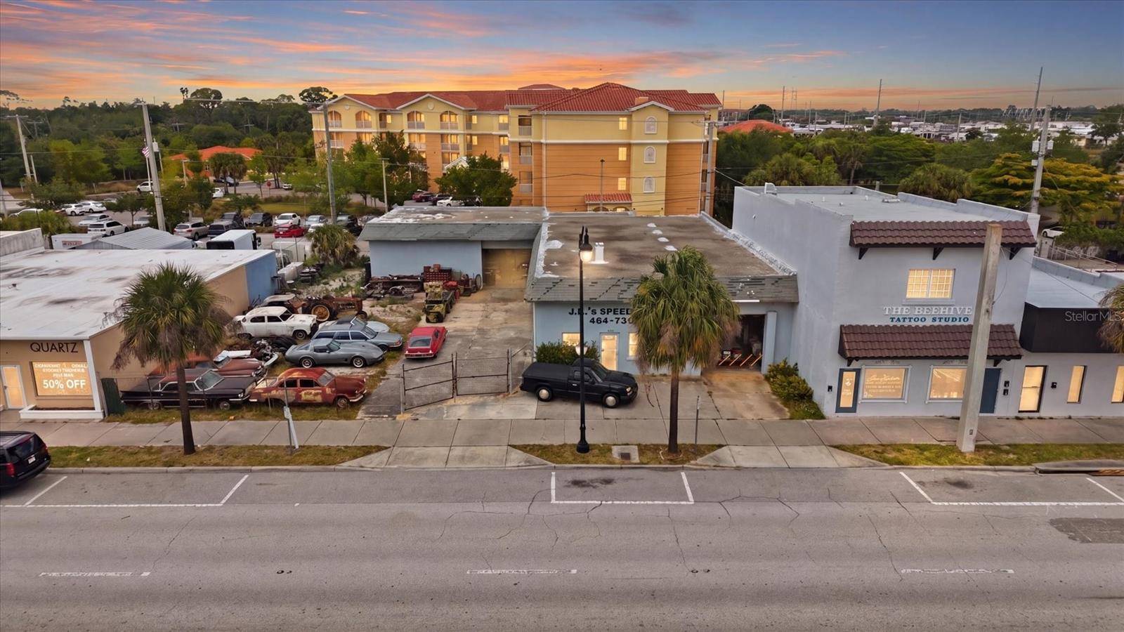 629 E VENICE AVE, Venice, FL 34285