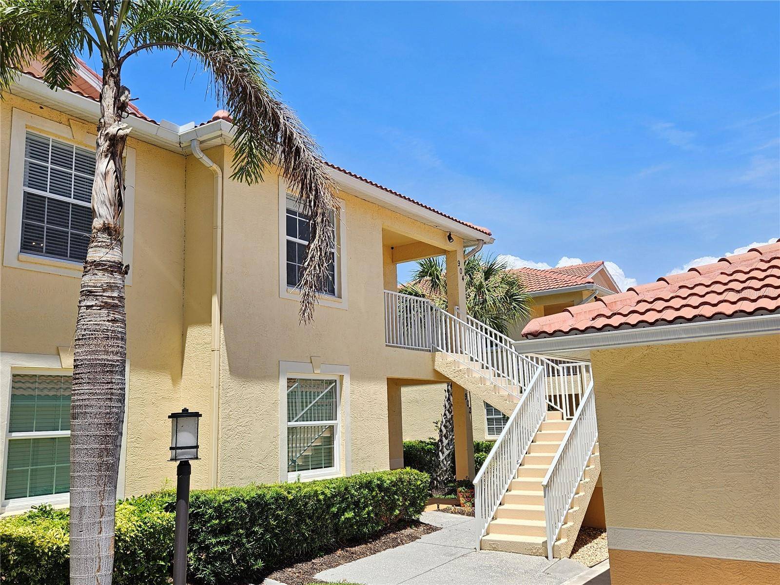 904 CASA DEL LAGO WAY #904, Venice, FL 34292