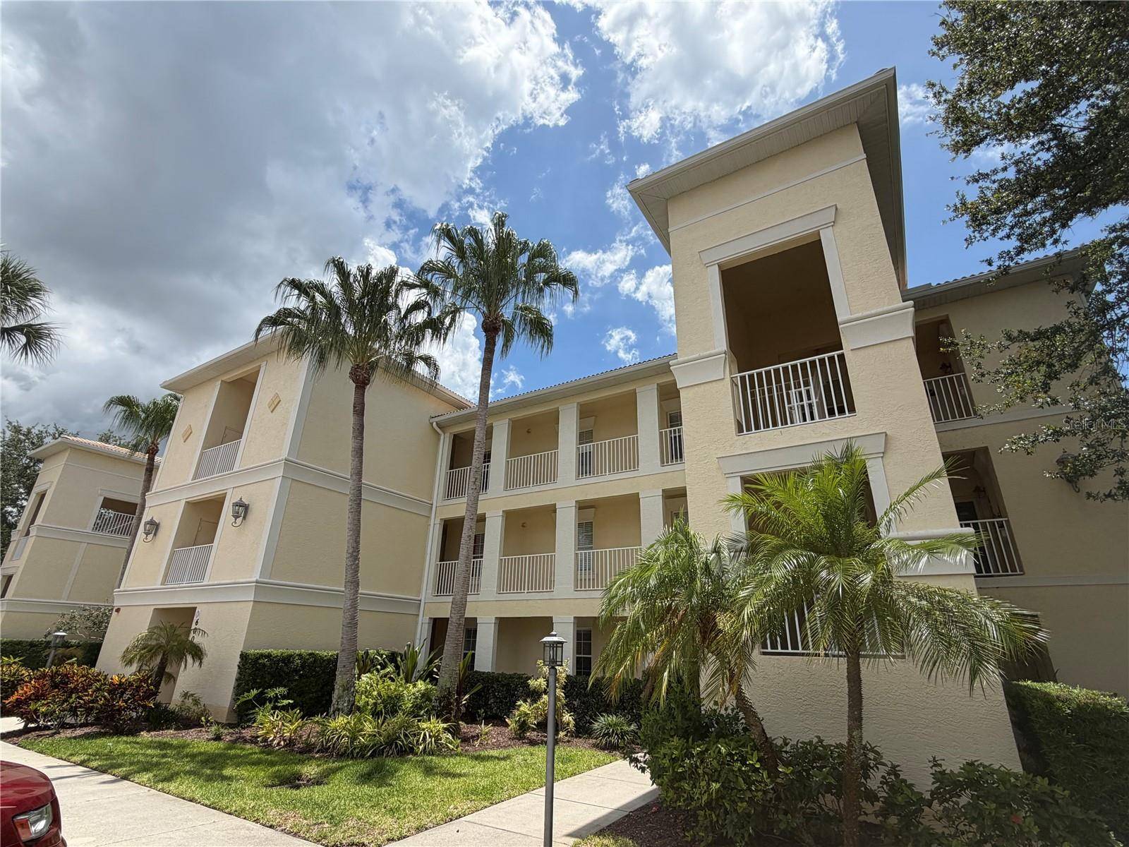 600 GARDENS EDGE DR #633, Venice, FL 34285