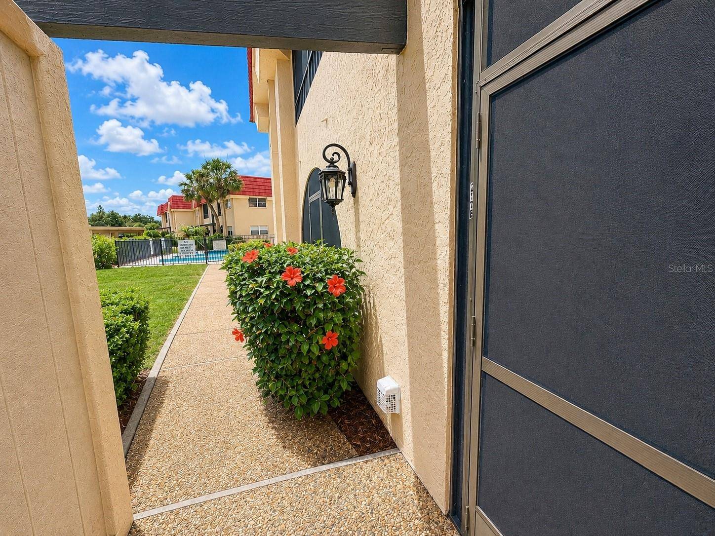 211 RUBENS DR #E, Nokomis, FL 34275