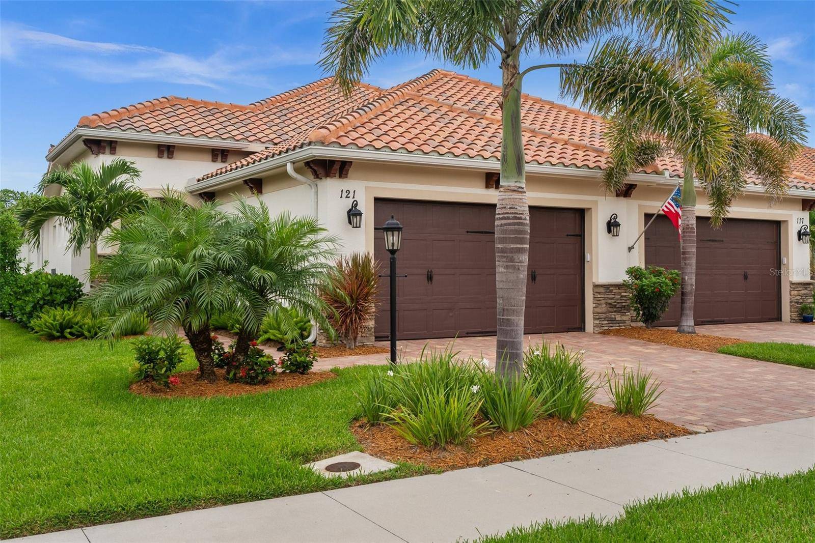 121 COLEBROOK CT, Venice, FL 34292