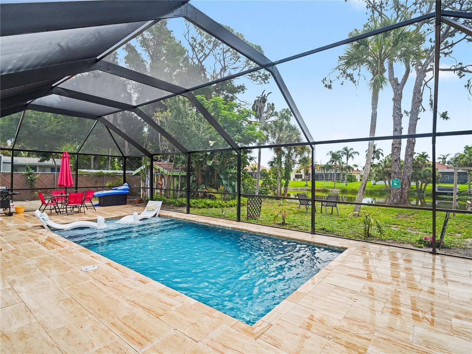 2320 LAKE SHORE DR, Nokomis, FL 34275