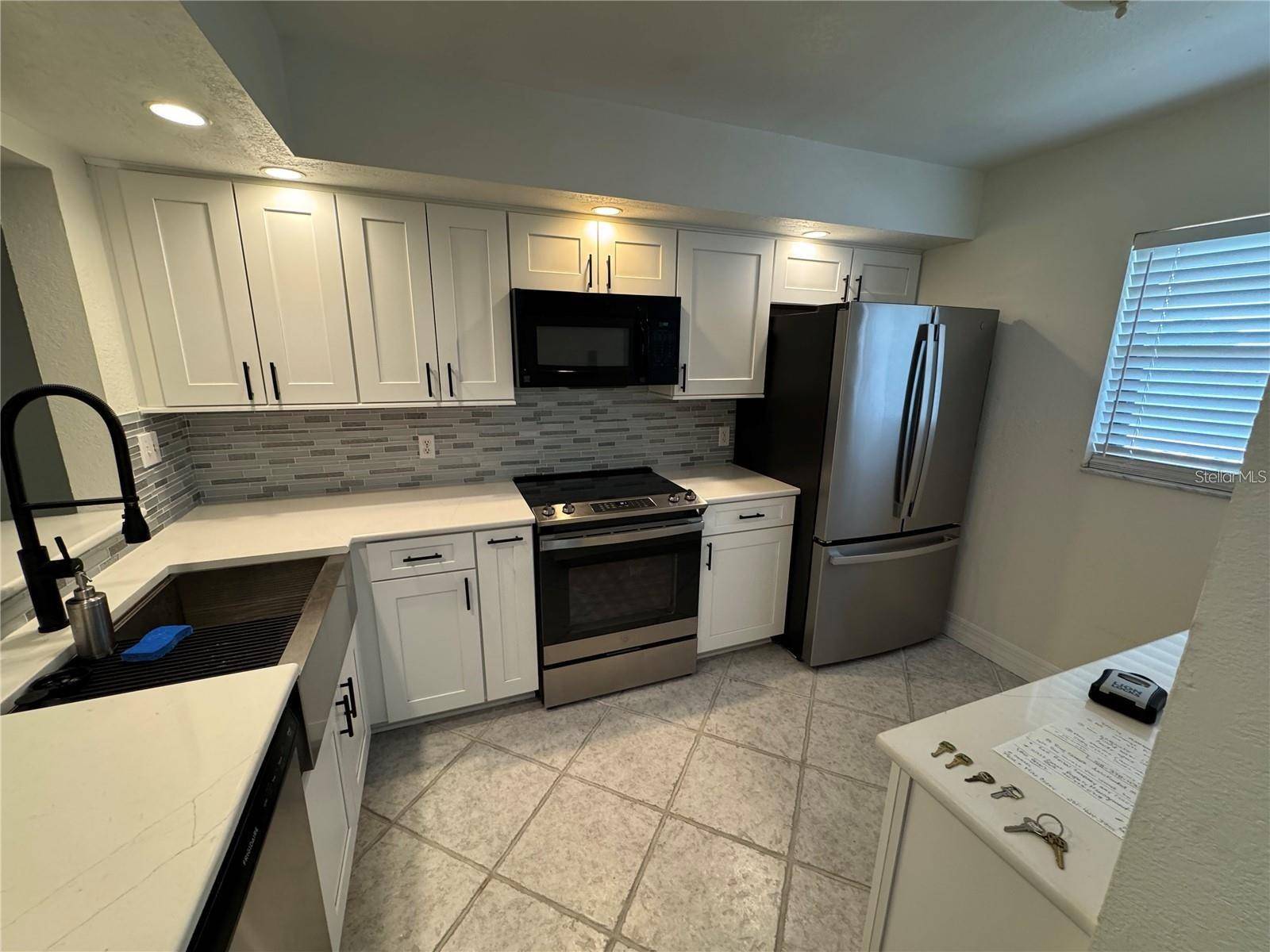 2275 S MCCALL RD #201, Englewood, FL 34224