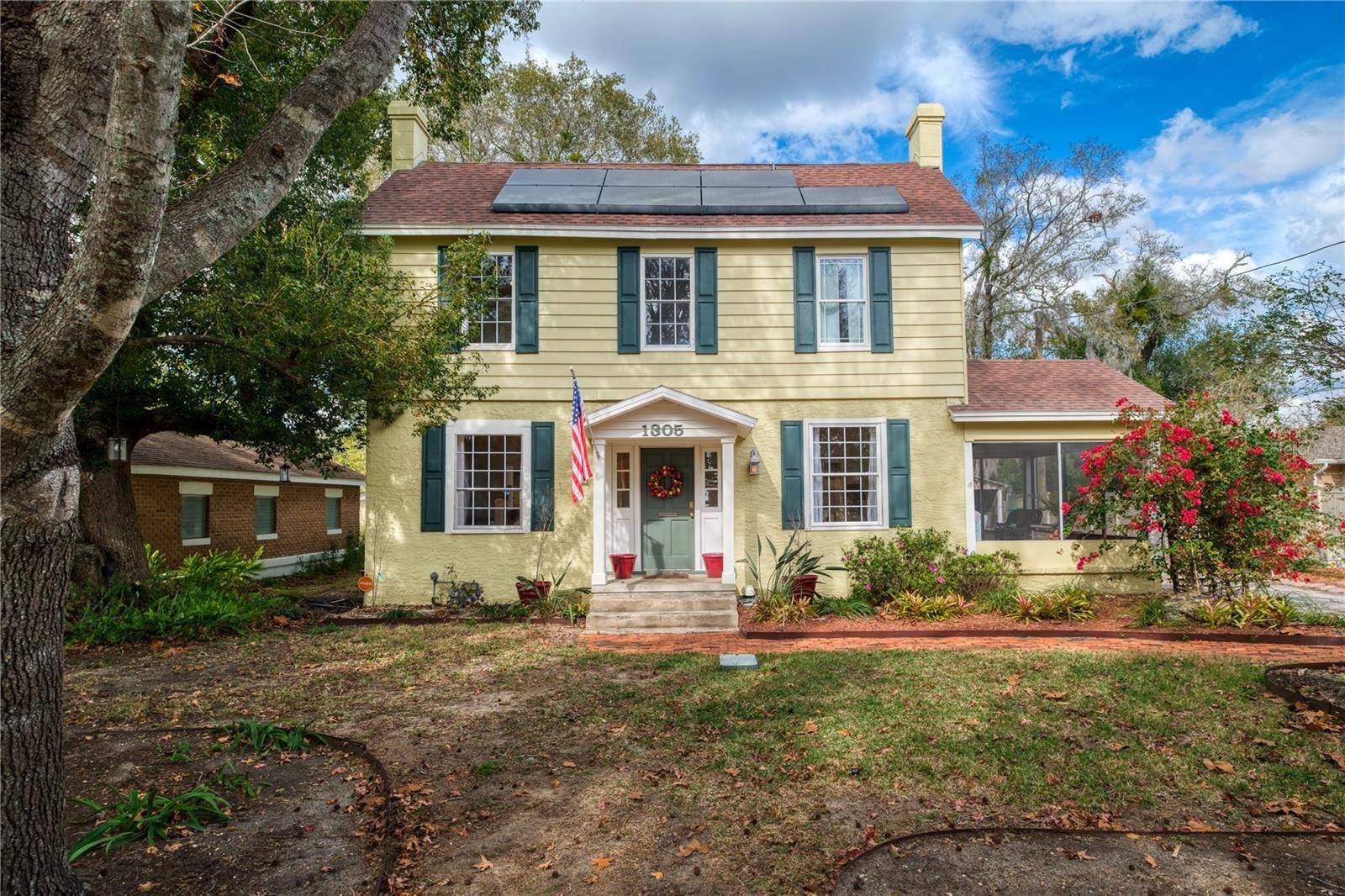 1305 WASHINGTON AVE, Eustis, FL 32726