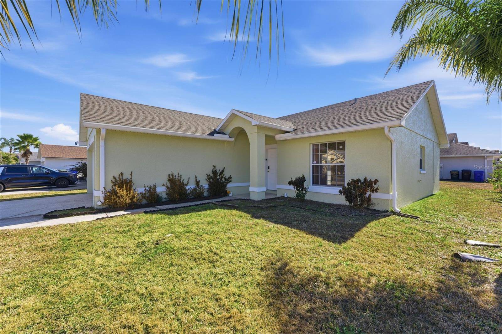 1043 SOARING EAGLE LN, Kissimmee, FL 34746