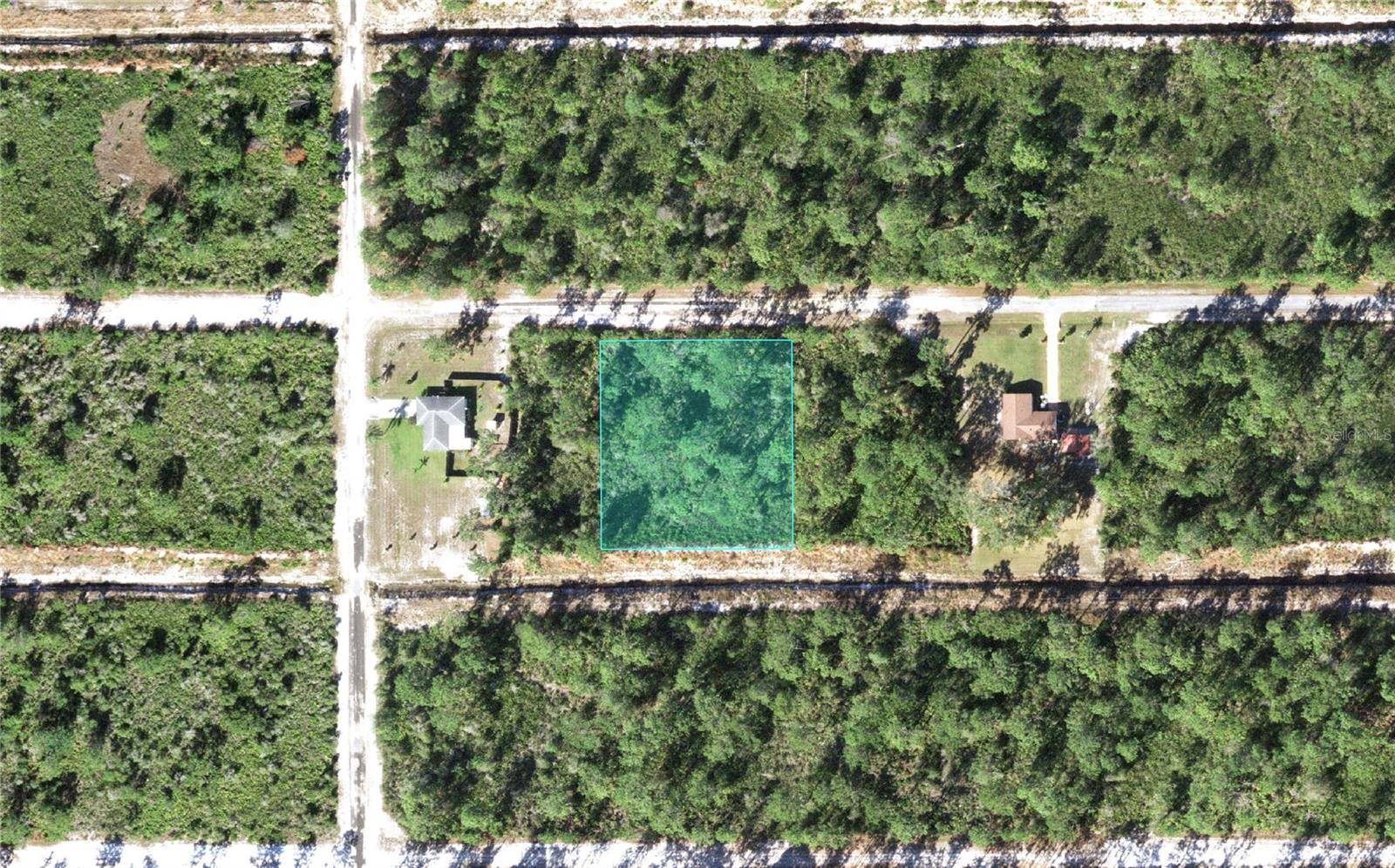 619 CAMELLIA DR, Indian Lake Estates, FL 33855