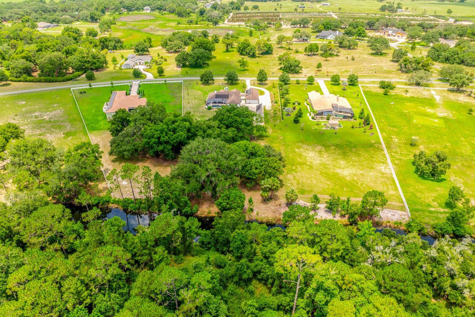 27324 GRAND OAK LN, Tavares, FL 32778
