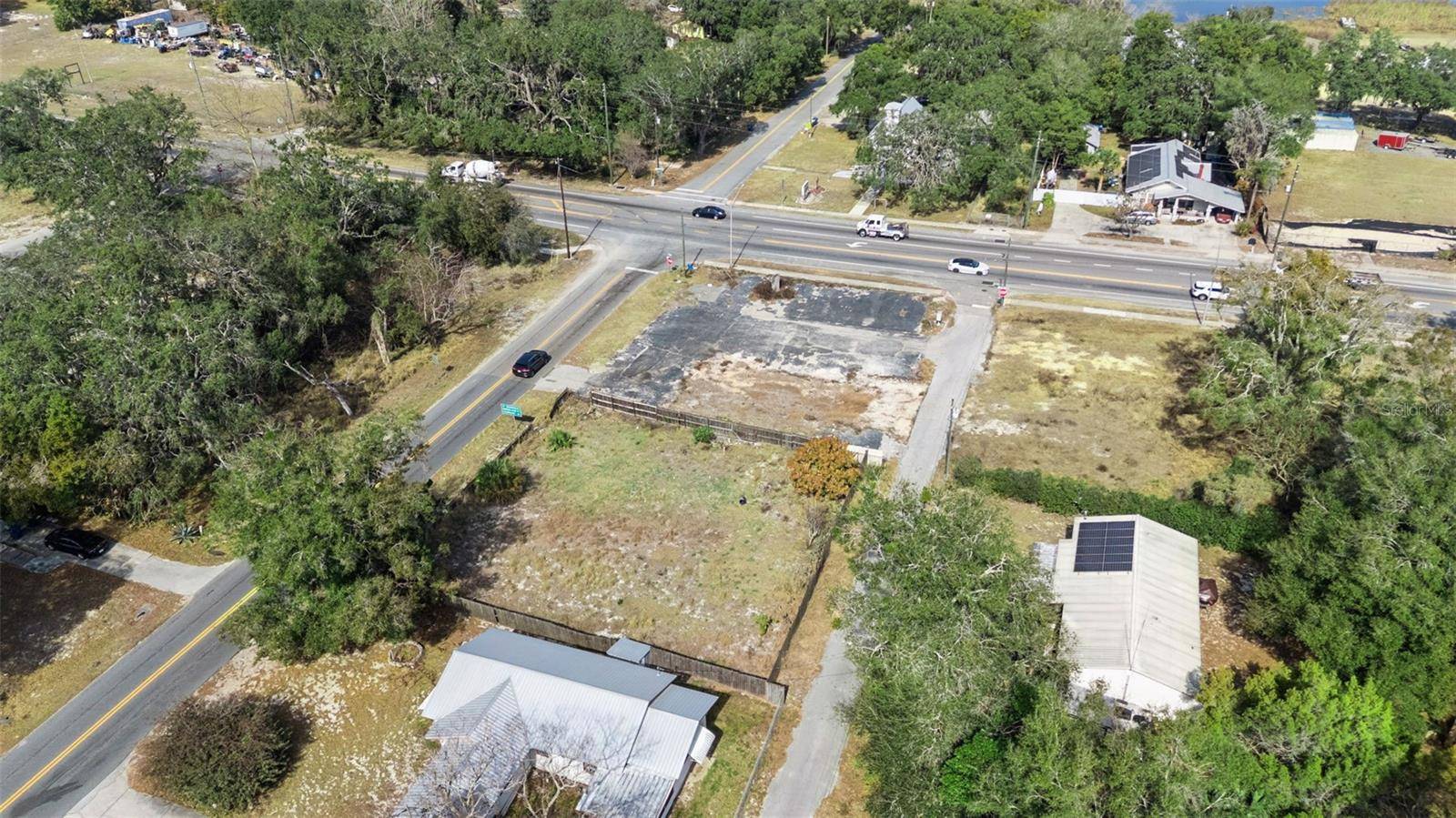 331 W MYERS BLVD, Mascotte, FL 34753