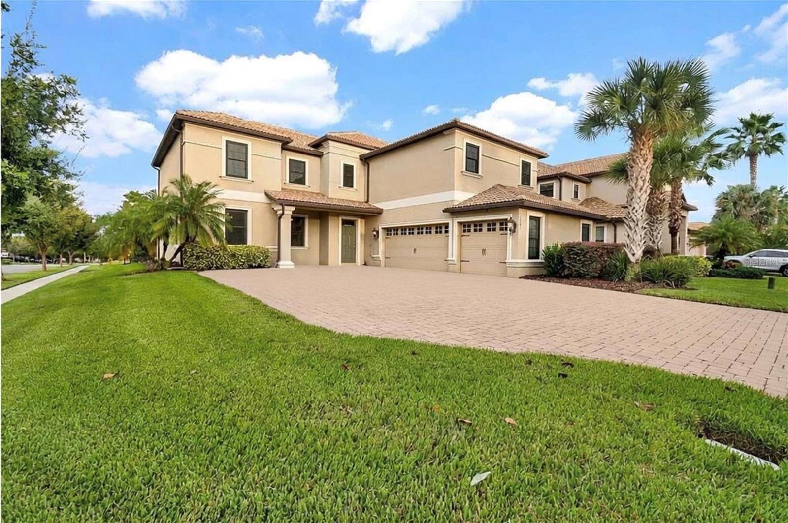 1301 GLENEAGLES LN, Davenport, FL 33896
