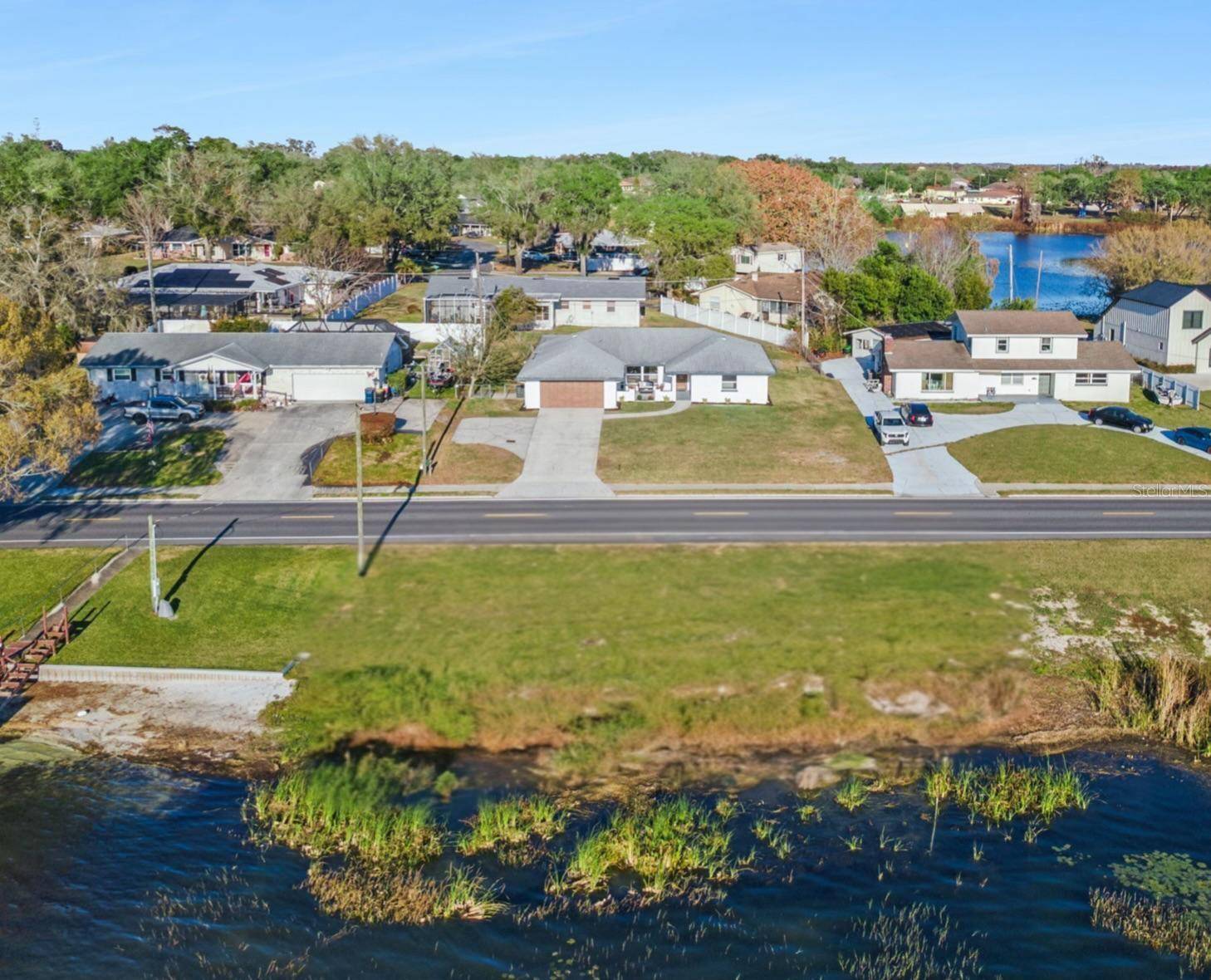 1106 LAKE ARIANA BLVD, Auburndale, FL 33823