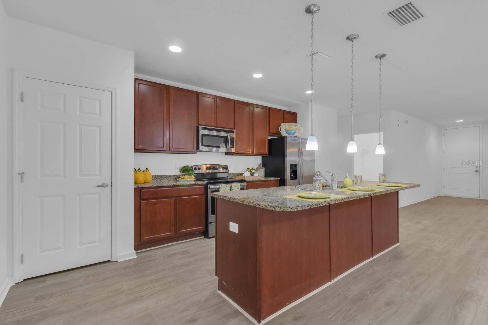 2943 CASABELLA DR, Kissimmee, FL 34744
