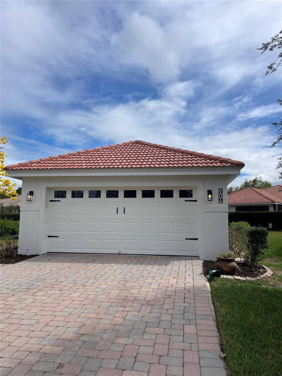 319 NIBLICK CIR, Winter Haven, FL 33881
