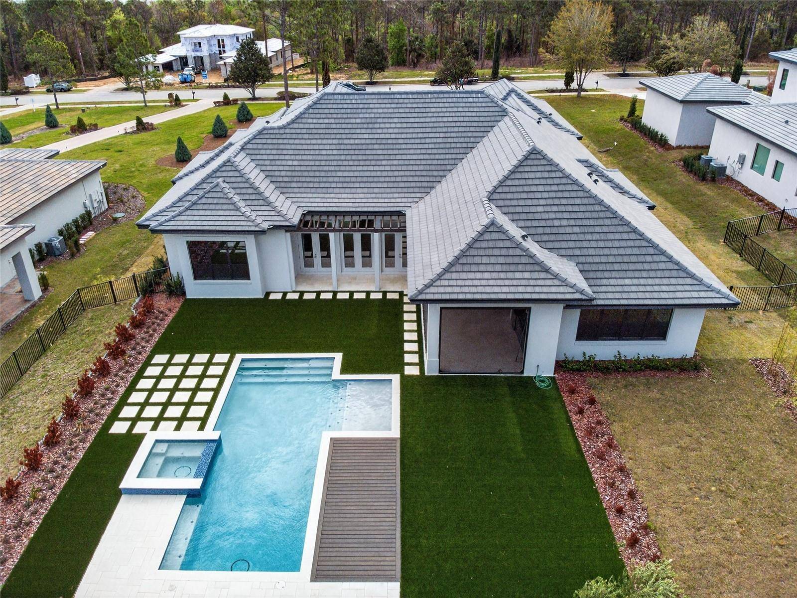 16130 PENDIO DR, Bella Collina, FL 34756