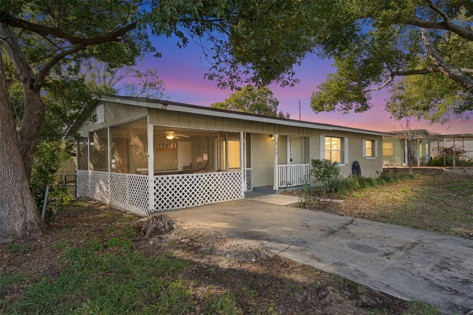 902 S GALENA AVE, Minneola, FL 34715