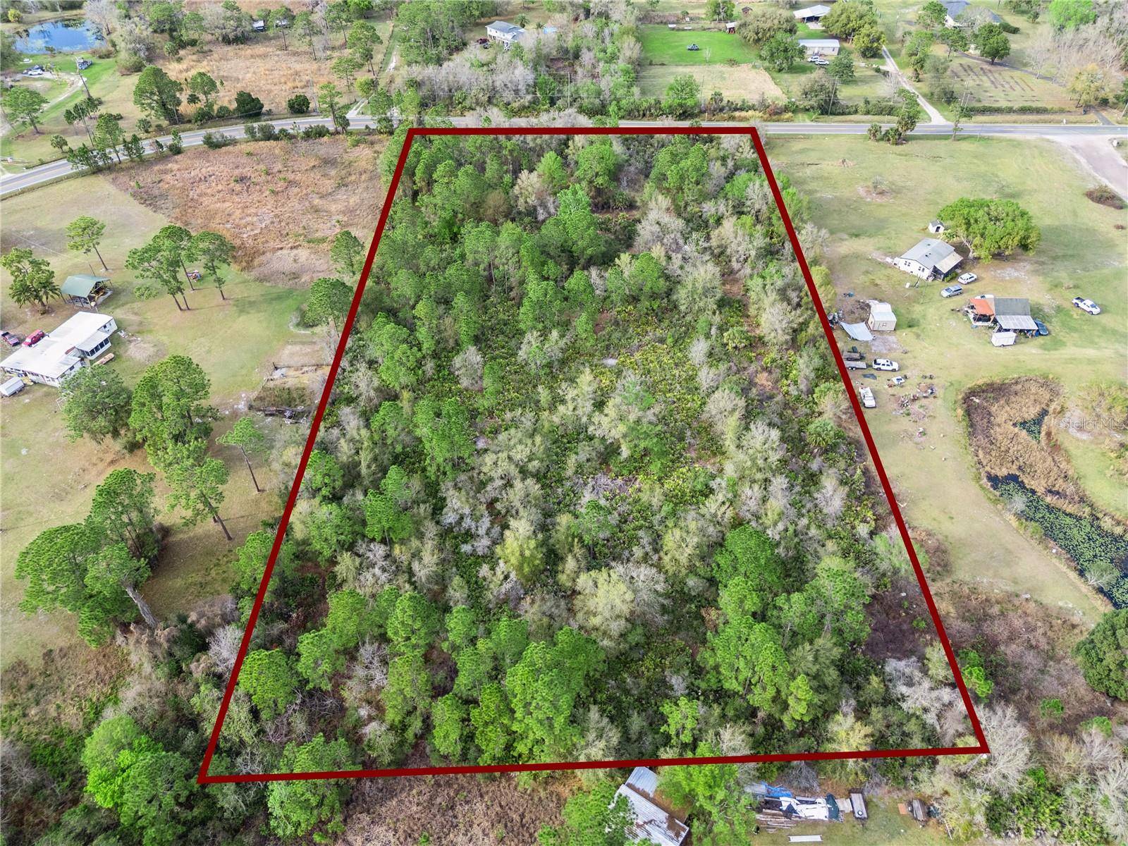 541 E OSCEOLA RD, Geneva, FL 32732