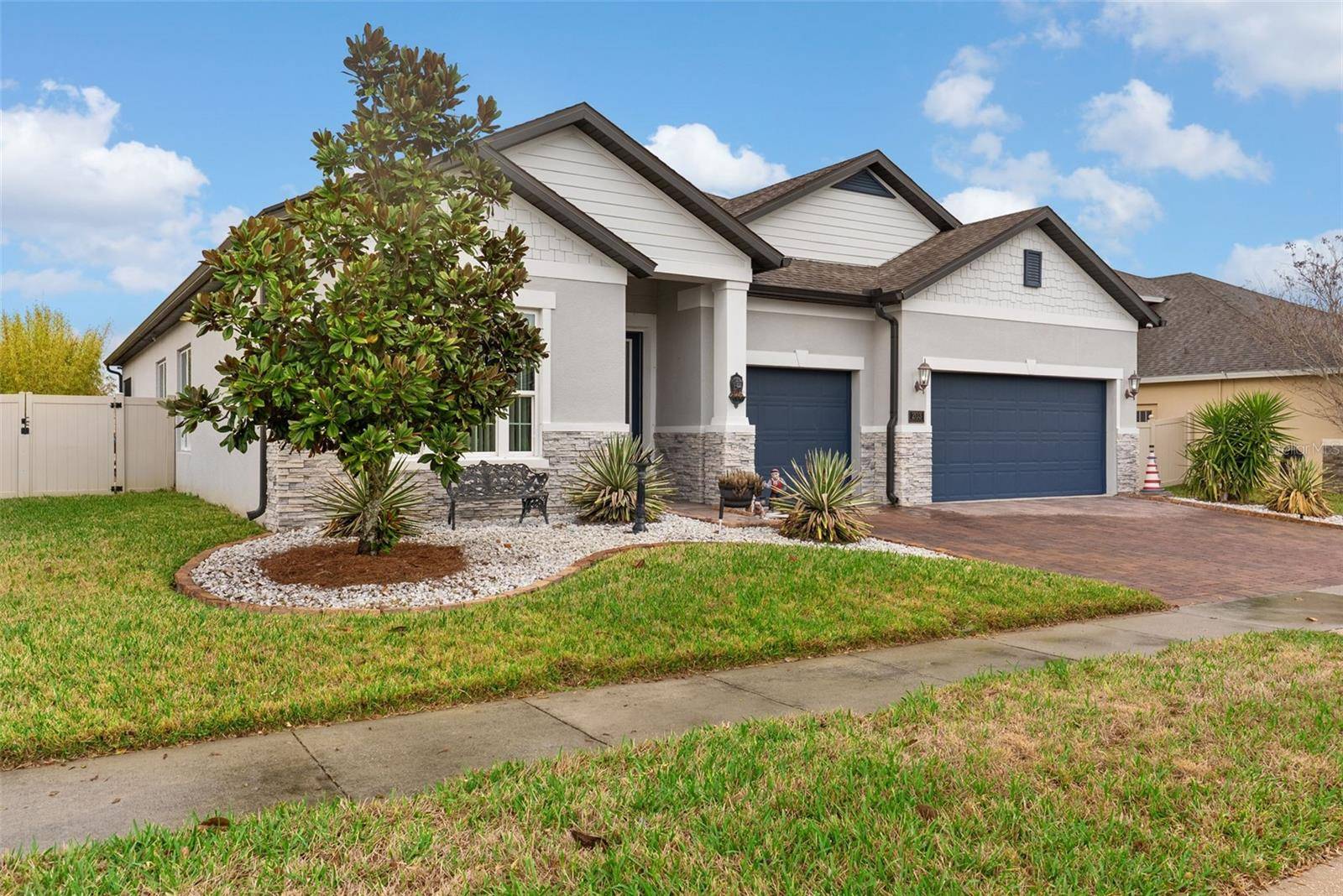 203 MESSINA PL, Howey In The Hills, FL 34737