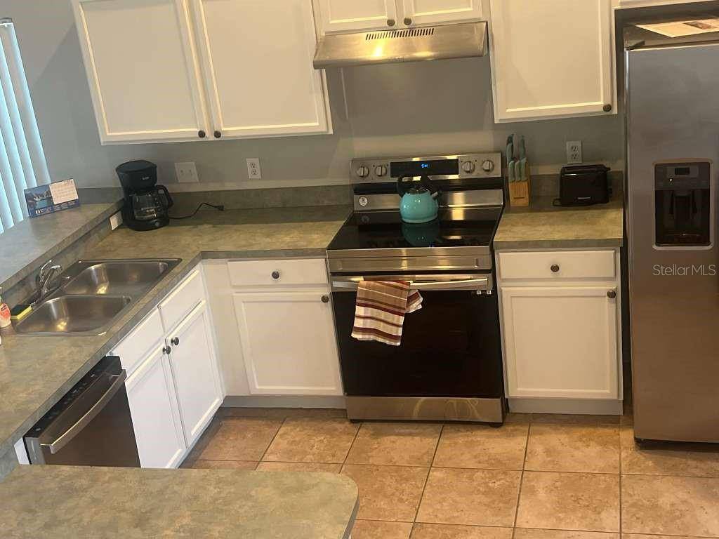 115 CASTLEMAIN CIR, Davenport, FL 33897