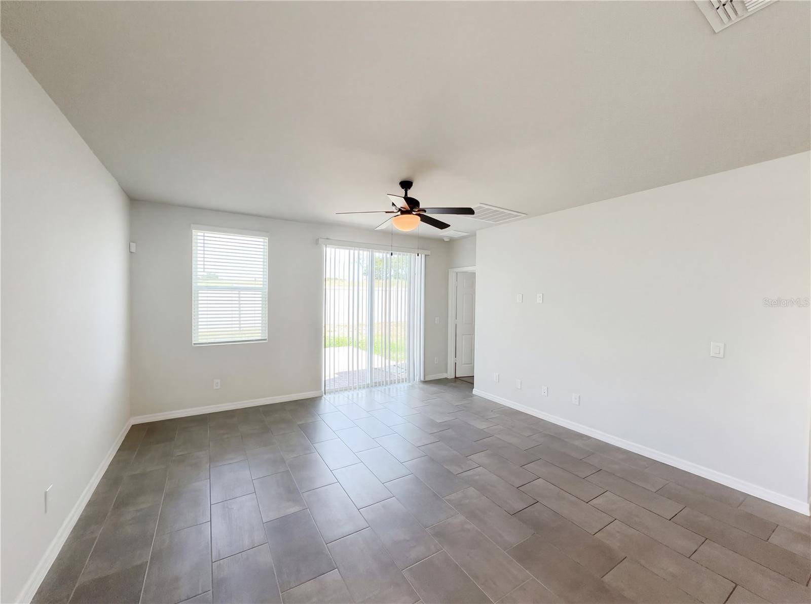 3092 BELLA VISTA DR, Davenport, FL 33897